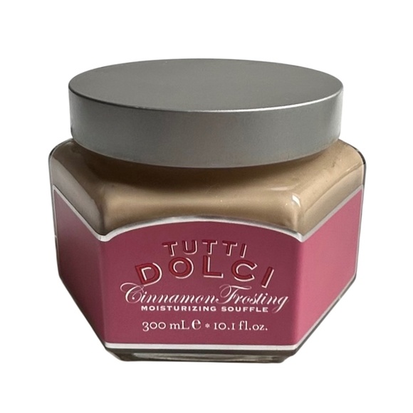 Bath & Body Works Tutti Dolci Cinnamon Frosting Moisturizing Soufflé 10.1 fl. oz - Picture 1 of 6